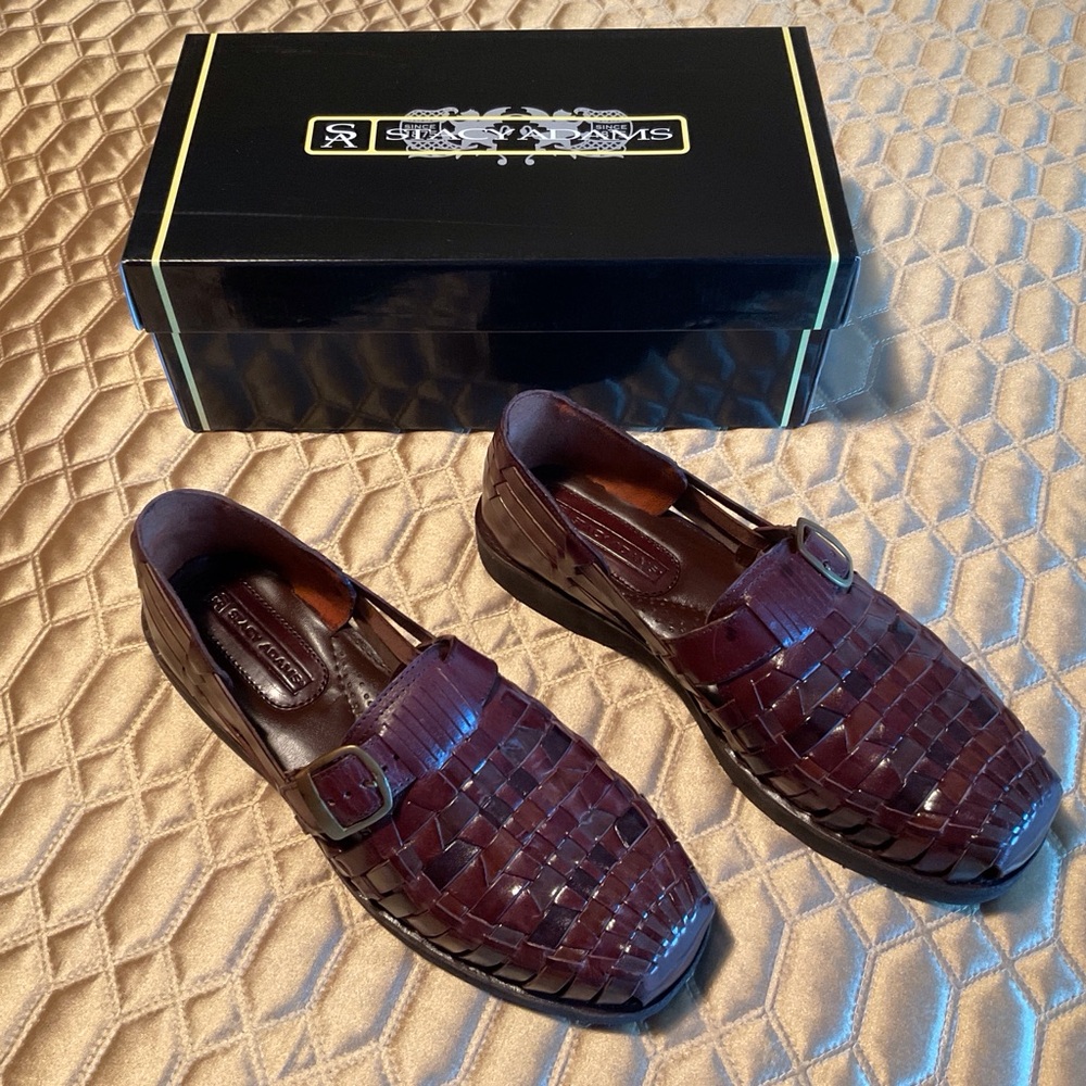 NWT Stacy Adams brown woven leather Slip On shoe size 10M. New in original box